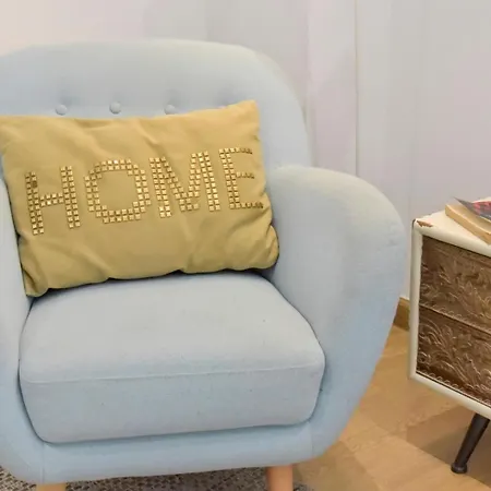 New! Comfortable With Easy Access Seville